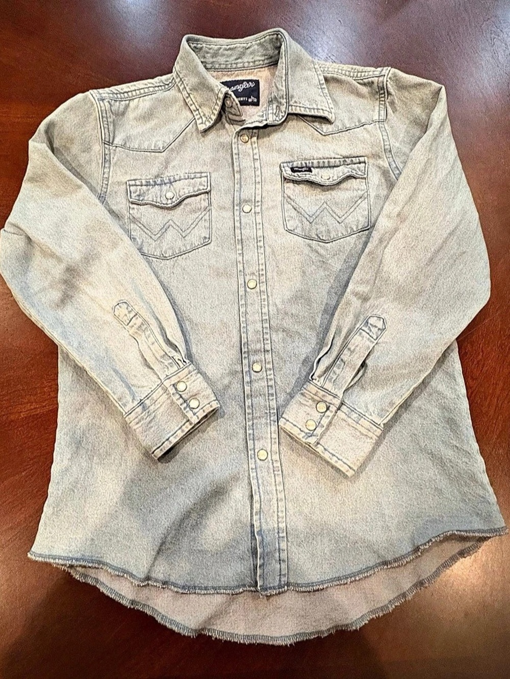Wrangler Boys Long Sleeve Western Cowboy Cut Pearl Snap Shirt
